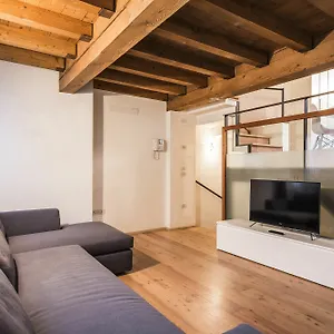 Myplace Sant'agostino Тревизо